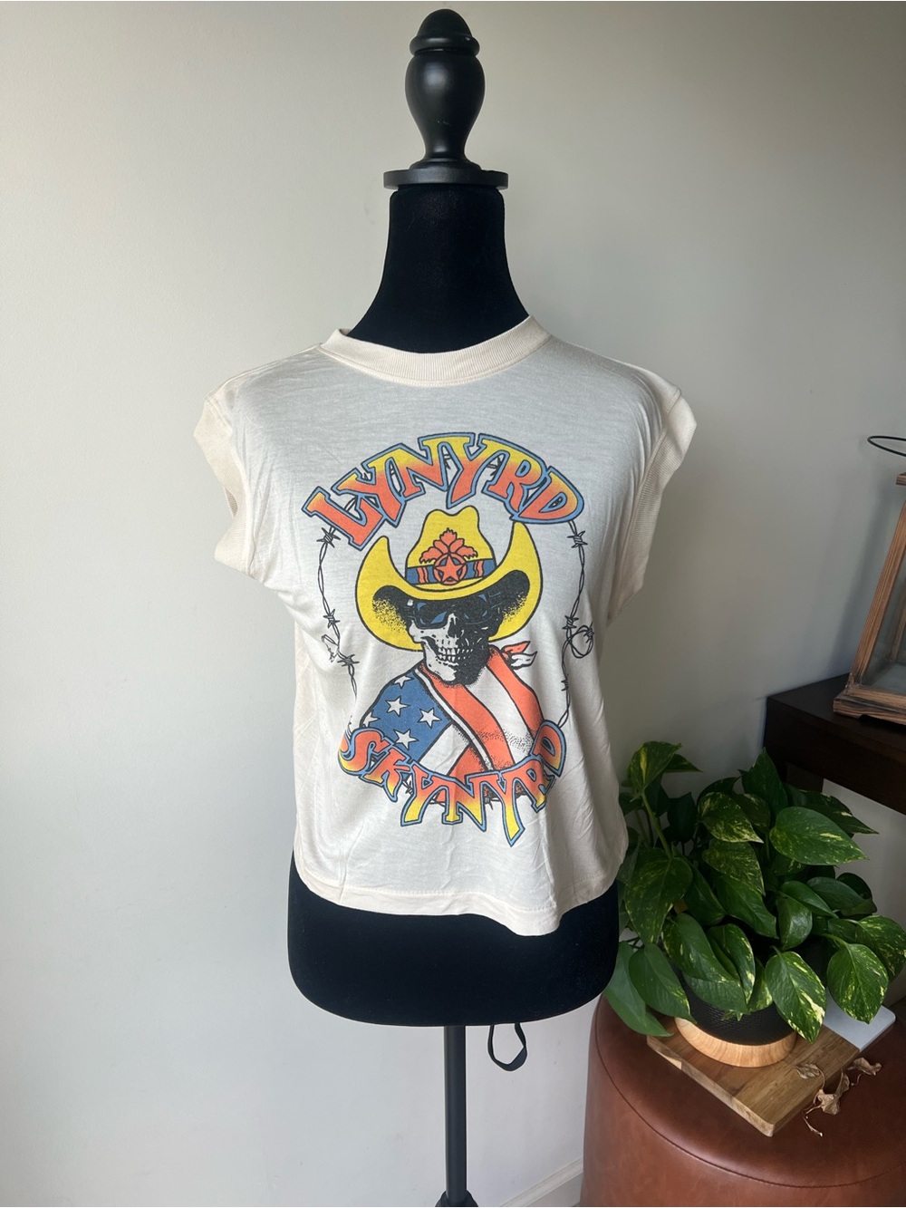 Lynyrd Skynyrd Graphic Band Tee - Junk Good Clothing